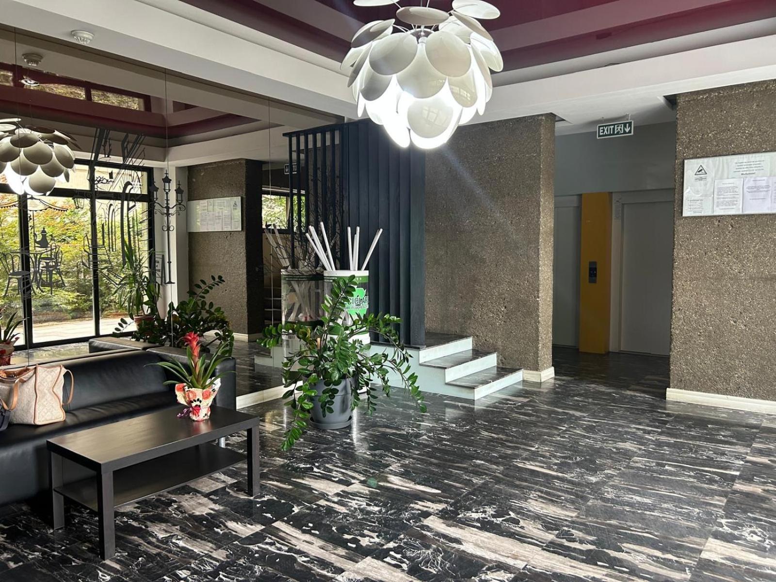 Novum Comfort Bucarest Exterior foto